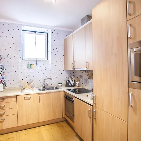 Carmo In Chiado Apartment Lisbon